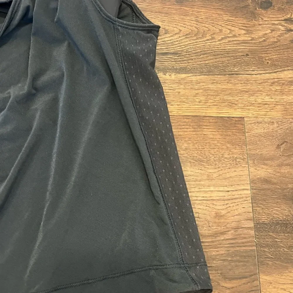 Lululemon Grey Workout Tank with Builtin Bra
